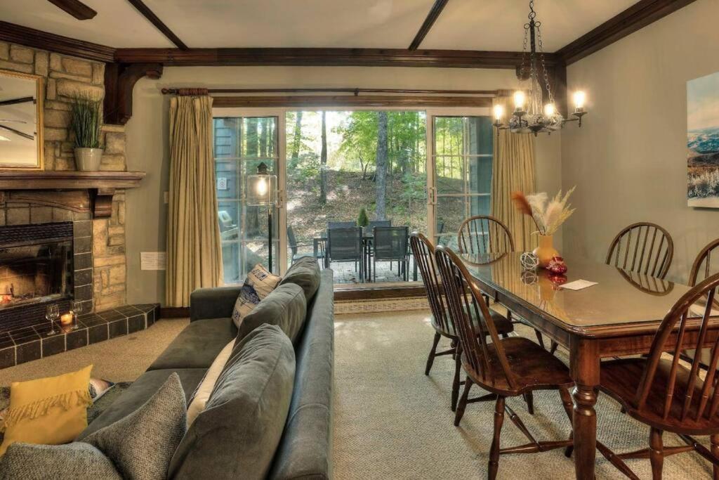 Les Manoirs Wpool & Hot Tub Near Village 110-7 Mont-Tremblant Buitenkant foto